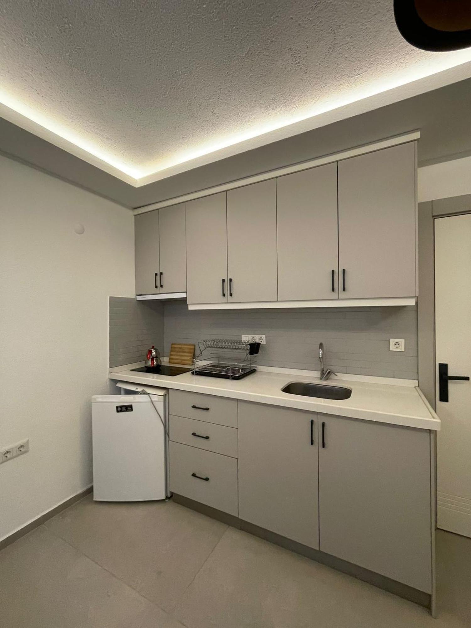 Derin Otel