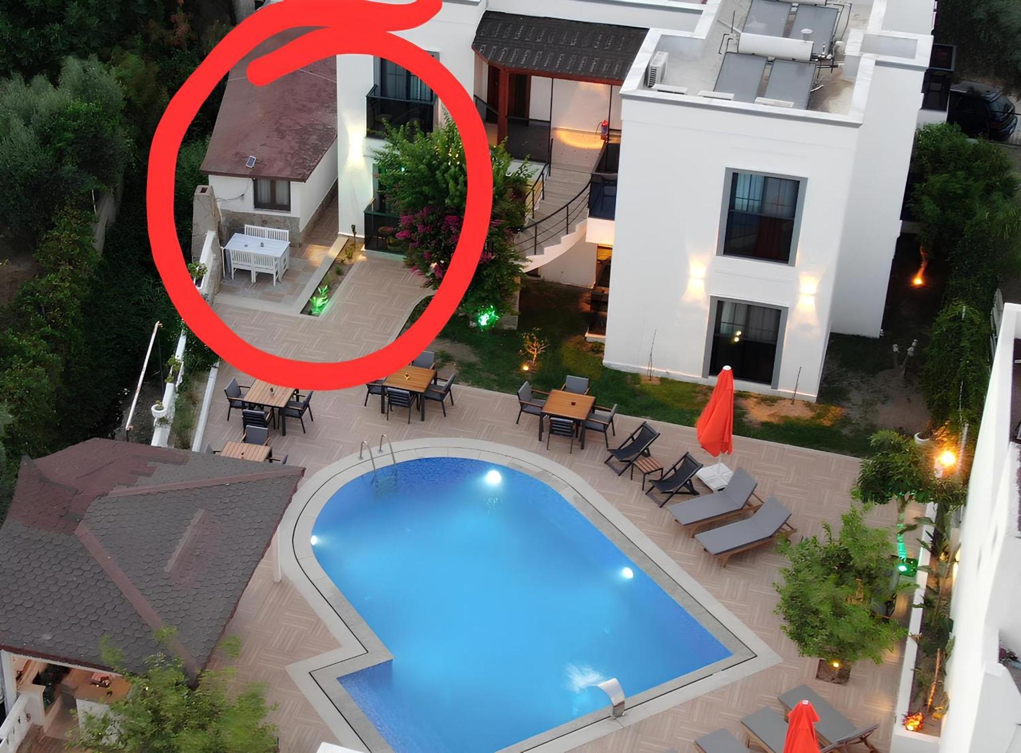 Otel Derin